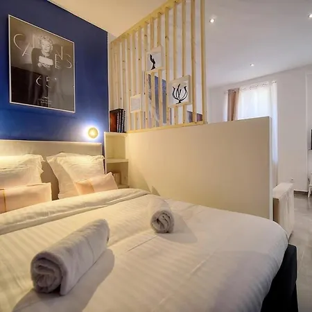 Juliette - 500m From The Cannes