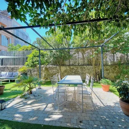 Juliette - 500m From The Apartmán